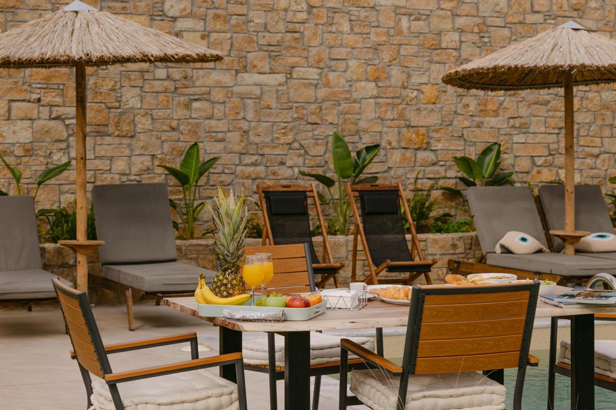 Flamingo View Suites & Villas ネア・ポティダイア エクステリア 写真