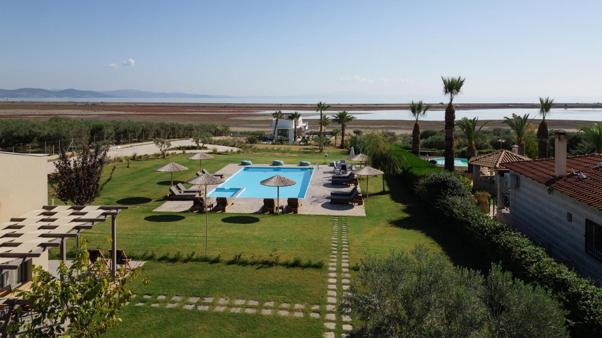 Flamingo View Suites & Villas ネア・ポティダイア エクステリア 写真