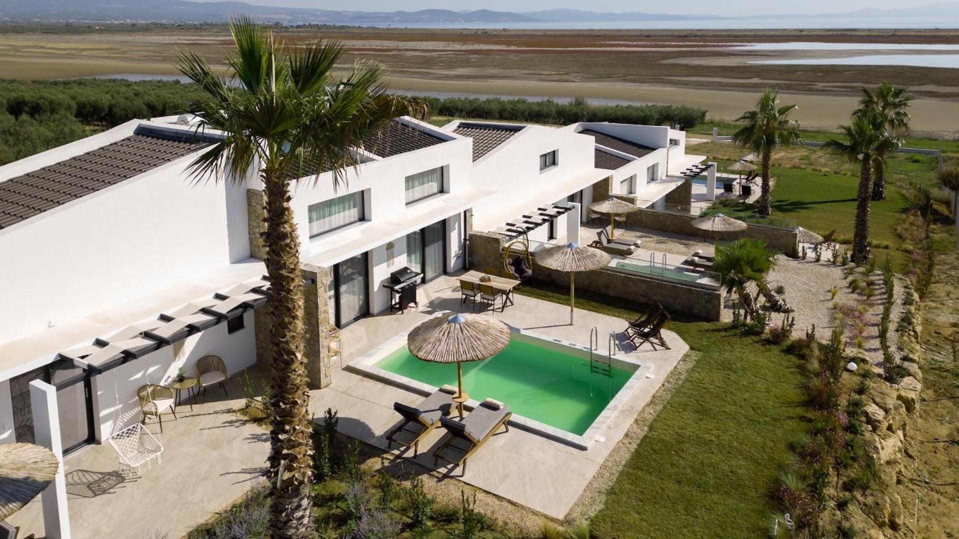 Flamingo View Suites & Villas ネア・ポティダイア エクステリア 写真