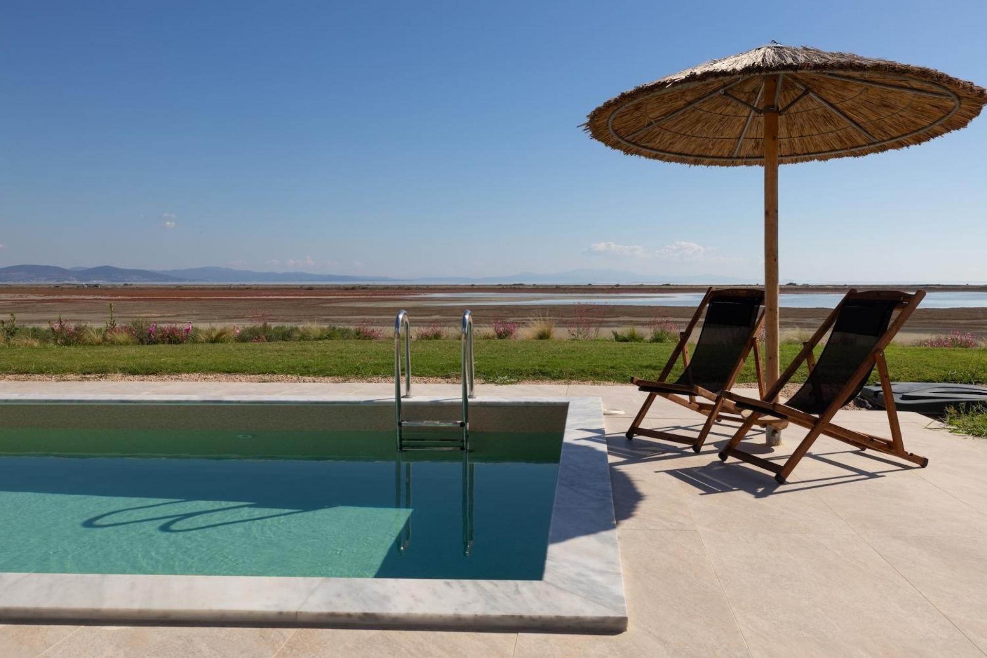 Flamingo View Suites & Villas ネア・ポティダイア エクステリア 写真
