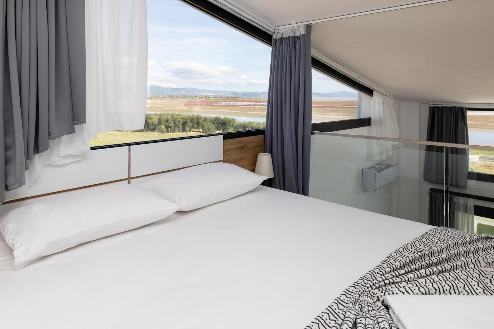 Flamingo View Suites & Villas ネア・ポティダイア エクステリア 写真